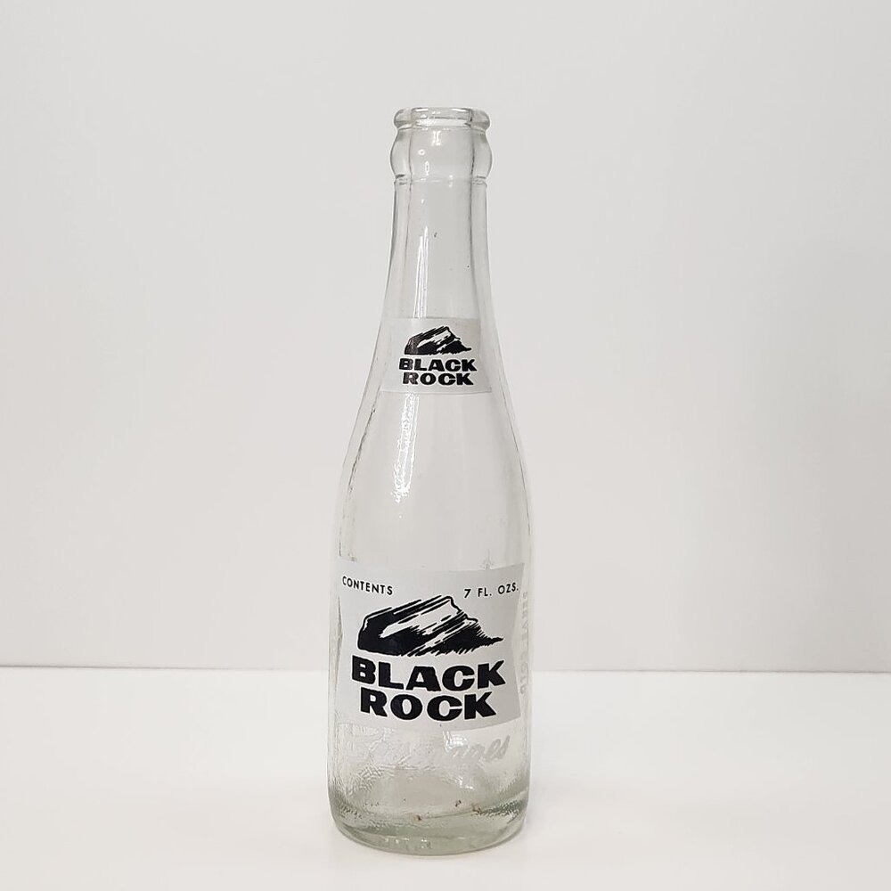 Vintage Black Rock Beverages Soda Bottle 7 oz Pop Glass ACL Buffalo NY X